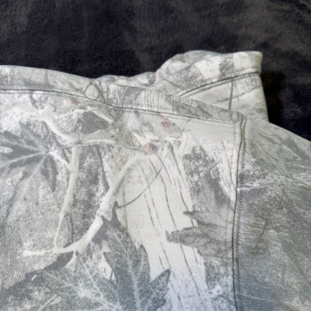 Hollister Boxy Fit Sweatshirt Mens Medium Grey White Camo RealTree Pullover - Picture 6 of 6